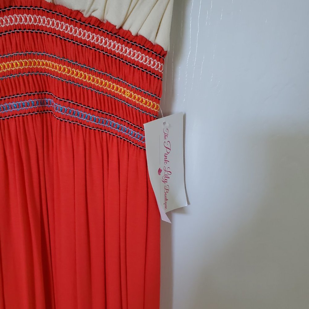 Dress - Picture 2 of 3